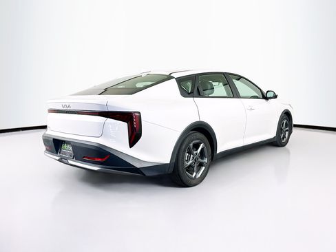 Used 2025 Kia K4 FWD image 9