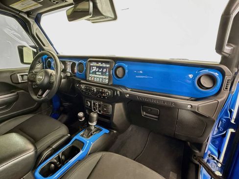 Used 2022 Jeep Wrangler Unlimited Sport AWD/4WD image 29