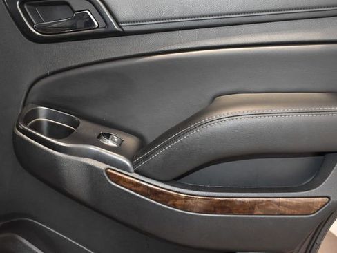 Used 2018 Chevrolet Tahoe LT w/ Luxury Package image 14