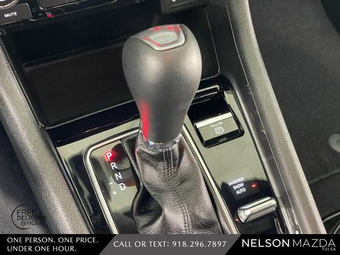 Used 2025 Jeep Compass Latitude image 35