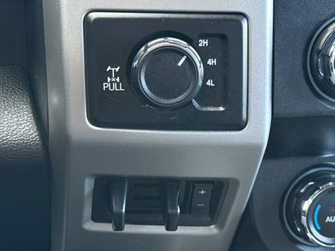 Used 2021 Ford F250 Lariat AWD/4WD image 23