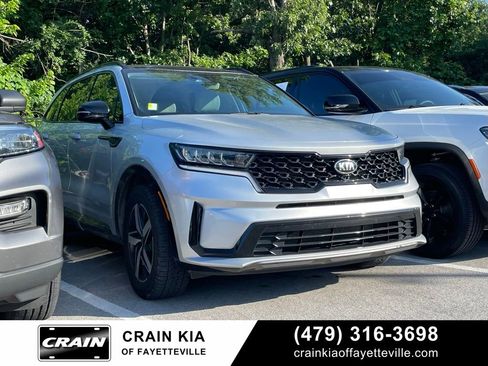 Certified 2021 Kia Sorento S w/ Panoramic Sunroof Package FWD image 1