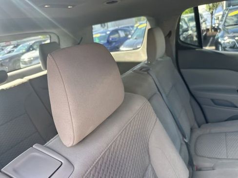 Used 2017 GMC Acadia SLE FWD image 11