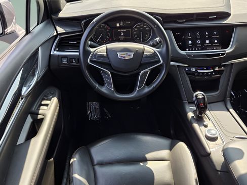 Used 2023 Cadillac XT5 Premium Luxury FWD image 10