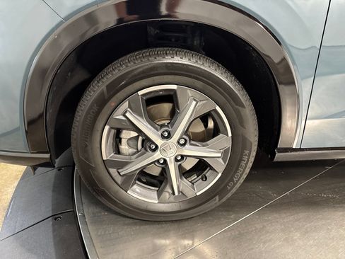 Used 2025 Honda HR-V EX-L image 2