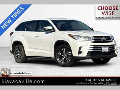 Used 2018 Toyota Highlander LE