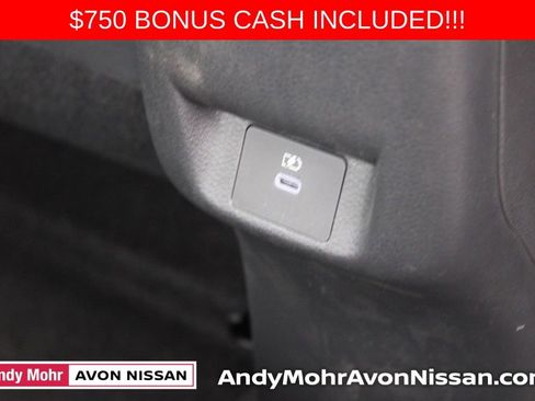 New 2025 Nissan Versa SV image 14