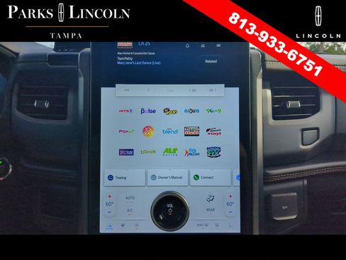 Used 2023 Ford Expedition Platinum RWD image 21