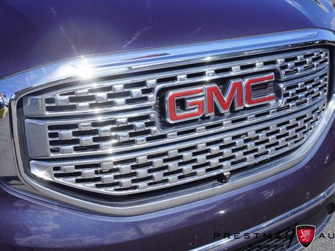 Used 2018 GMC Acadia Denali w/ Technology Package AWD/4WD image 18