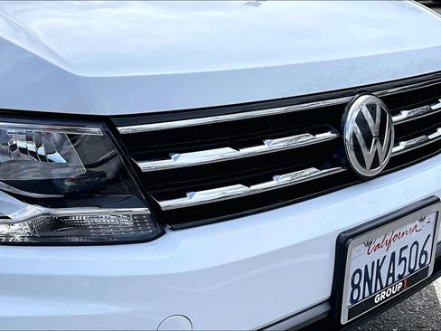 Used 2019 Volkswagen Tiguan SE image 29