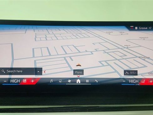 Used 2025 BMW X7 M60i image 50