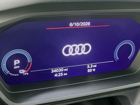Used 2024 Audi Q4 e-tron Prestige AWD/4WD image 18