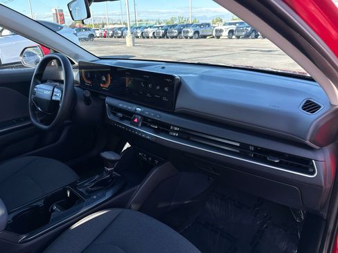 Used 2025 Kia K4 FWD image 18
