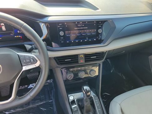 Certified 2023 Volkswagen Taos SE w/ Black Wheel Package FWD image 23