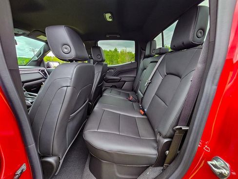 New 2026 GMC Canyon Elevation w/ Convenience Package image 32