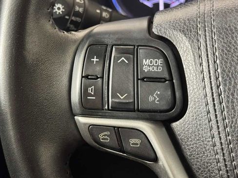 Used 2016 Toyota Highlander XLE FWD image 15