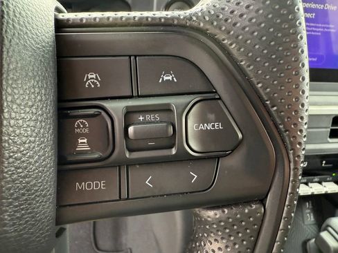 Used 2025 Toyota Tacoma SR image 15