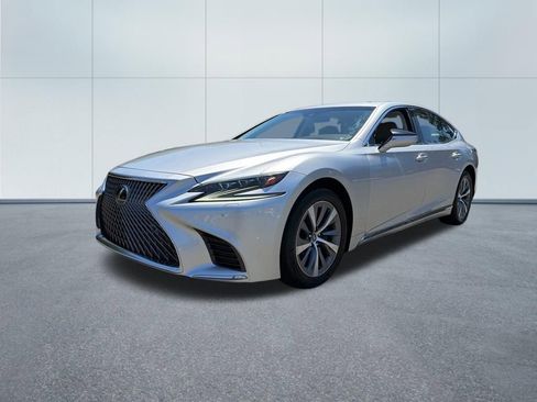 Used 2018 Lexus LS 500 AWD w/ Accessory Package (Z1) image 2