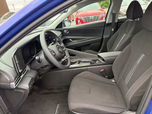 Certified 2023 Hyundai Elantra SEL FWD image 10
