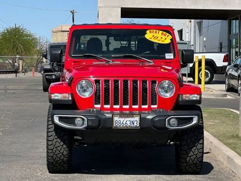 Certified 2022 Jeep Gladiator Overland w/ Trailer Tow Package AWD/4WD image 9