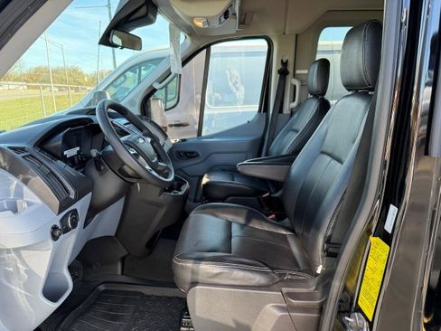 Used 2019 Ford Transit 350 XLT image 10