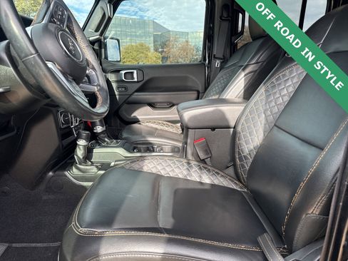 Used 2022 Jeep Wrangler Sahara image 16