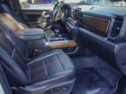 Used 2023 Chevrolet Silverado 1500 High Country w/ High Country Premium Package image 14