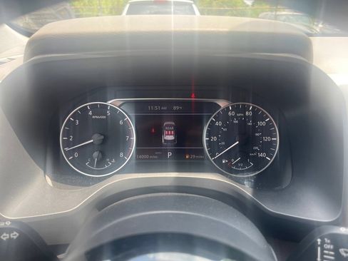 Used 2023 Nissan Rogue SV AWD/4WD image 14