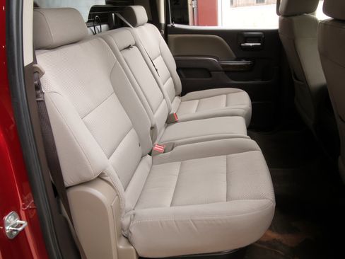 Used 2018 Chevrolet Silverado 1500 LT w/ Texas Edition image 41