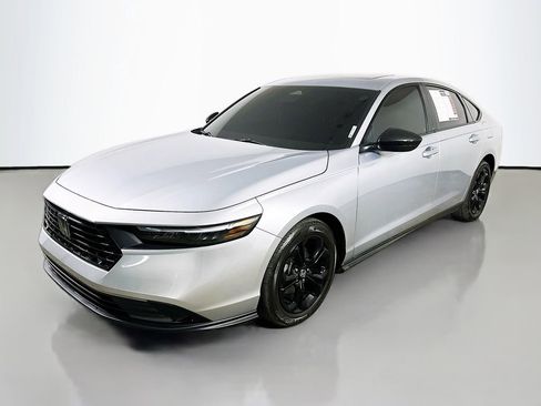 Used 2025 Honda Accord SE image 3
