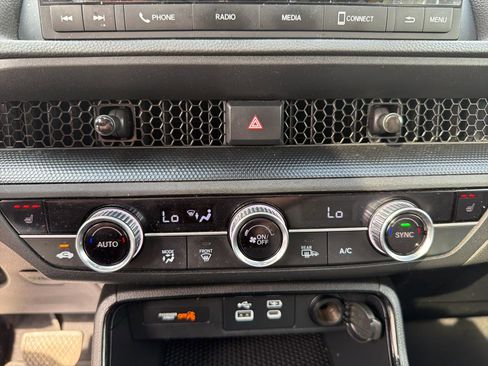 Used 2024 Honda CR-V EX image 26