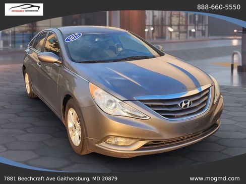 Used 2013 Hyundai Sonata GLS w/ Popular Equipment Pkg FWD image 3