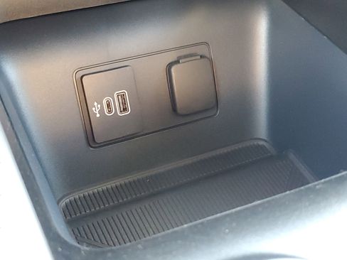 New 2026 Ford Explorer Active AWD/4WD image 11
