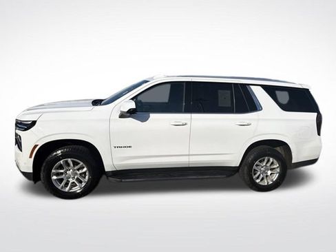 Used 2025 Chevrolet Tahoe LT AWD/4WD image 3