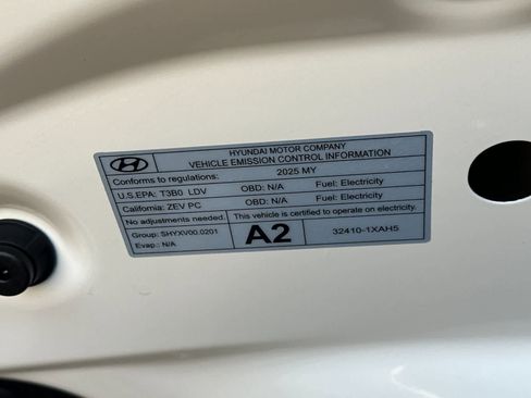 Certified 2025 Hyundai Ioniq 6 SEL RWD image 29