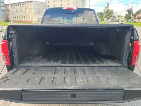 Used 2015 Ford F150 Lariat w/ Equipment Group 502A Luxury AWD/4WD image 13
