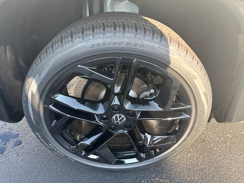 New 2026 Volkswagen Tiguan SE R-Line AWD/4WD image 40
