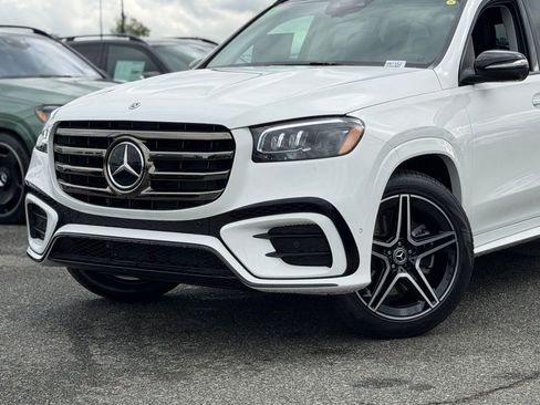 New 2026 Mercedes-Benz GLS 450 4MATIC image 3