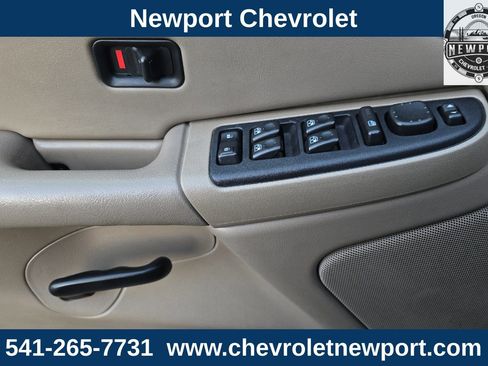 Used 2005 Chevrolet Tahoe LS image 12