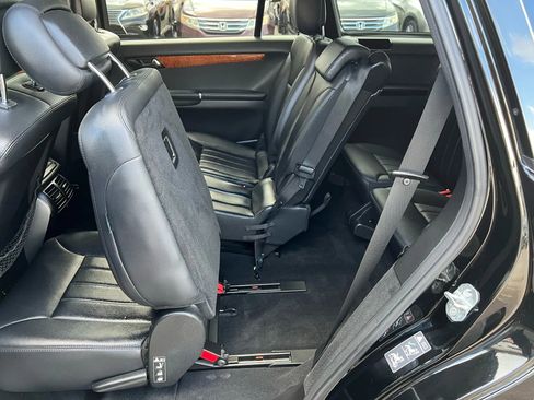 Used 2008 Mercedes-Benz R 350 2WD image 21