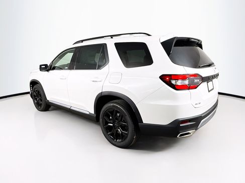 New 2025 Honda Pilot Touring image 32