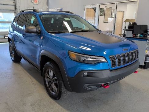 Used 2021 Jeep Cherokee Trailhawk w/ Trailer Tow Group AWD/4WD image 7