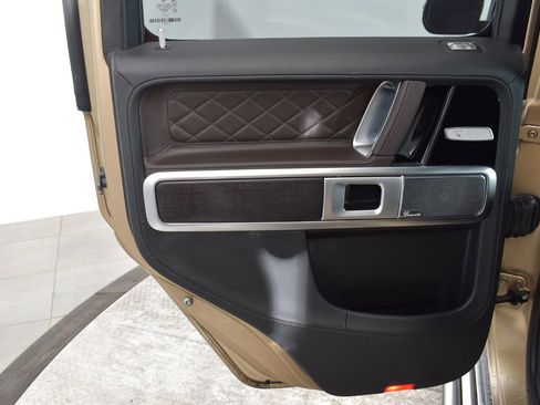 Used 2023 Mercedes-Benz G 550 image 21