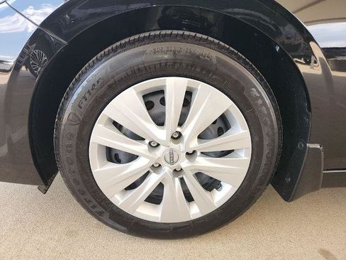 Certified 2025 Nissan Sentra S FWD image 30