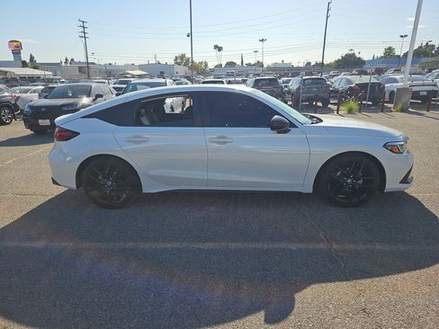 Used 2024 Honda Civic Sport image 3