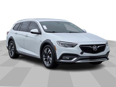 Used 2018 Buick Regal Essence w/ Driver Confidence Package #1