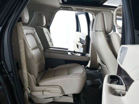 Used 2019 Lincoln Navigator L Reserve w/ Cargo Package image 37