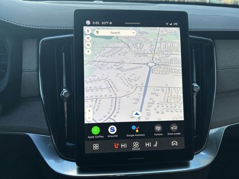 Used 2025 Volvo XC90 B5 Plus image 20