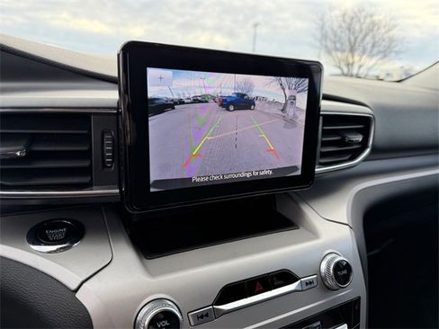 Certified 2023 Ford Explorer XLT w/ Equipment Group 202A image 28