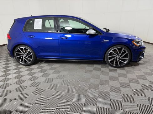 Used 2018 Volkswagen Golf R 4-Door AWD/4WD image 8